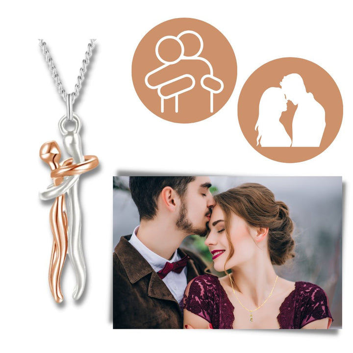 Gouden HugNecklace koppelketting, perfect relatiegeschenk voor Valentijnsdag of jubileum.