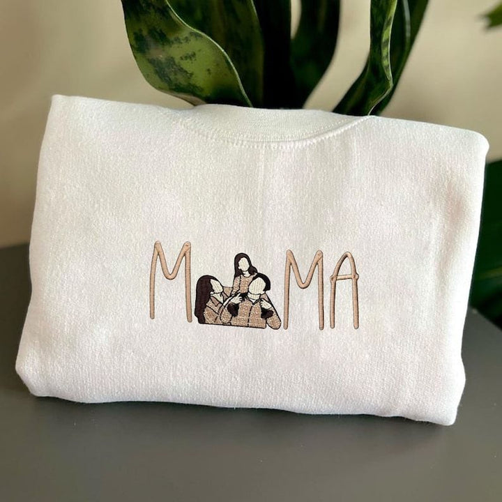 Unieke dames trui met geborduurd portret, ideaal emotioneel Moederdagcadeau of speciaal geschenk.