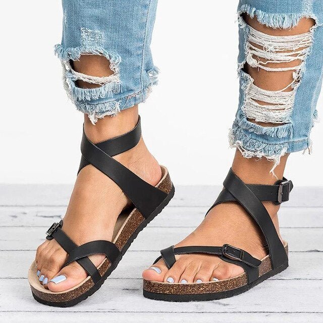 Elegante Selena dames sandalen, plat en verstelbaar, voor optimaal zomer comfort en stijl.