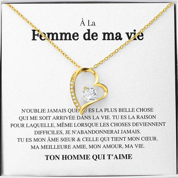 Goudkleurig liefdes collier met hart hanger, onderdeel van een dames sieradenset; perfect voor jubileum.