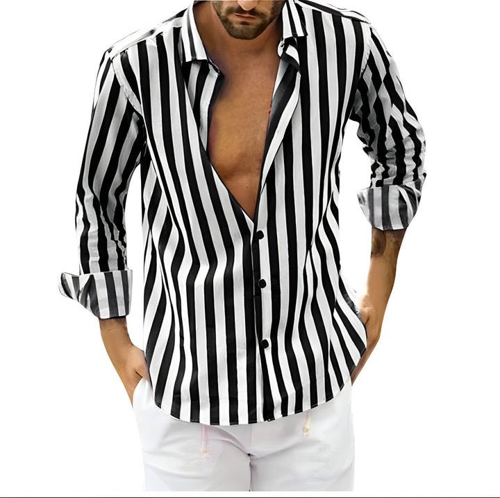 Stijlvol gestreept herenoverhemd met lange mouwen, comfortabele zomerkleding voor een casual look.