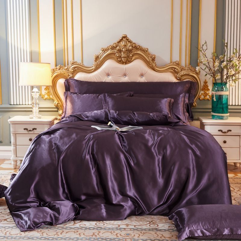 Ademend, temperatuurregulerend zijde/satijn beddengoed set. 4-delig voor een complete, luxe slaapervaring.