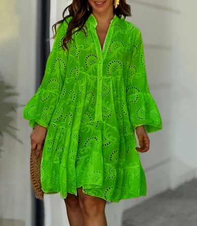 Casual dames minijurk met korte mouwen, perfect als zomerkleding. Stijlvol en comfortabel voor elke dag.
