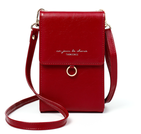 Praktische dames schoudertas en crossbody tas in roze, ideaal mode accessoire met handige flap sluiting.