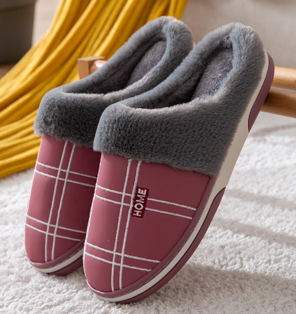Luxe mannen pantoffels voor ultiem comfort en ontspanning; zachte warme binnenschoenen.