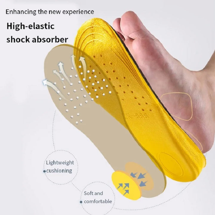 Onzichtbare verhogende inlegzolen discreet geplaatst in een unisex schoen, voor extra lengte en dagelijks draagcomfort.