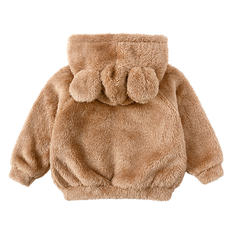 Comfortabele baby berenjas van zachte teddy stof, ideale kinderkleding voor warmte en stijl.
