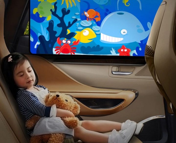 Duurzaam auto zonnescherm beschermt interieur tegen UV-stralen en vermindert hitte. Essentieel autocomfort accessoire.