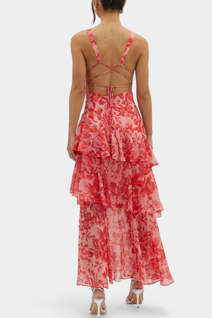 Chique v-hals damesjurk, elegant en vloeiend, geschikt als feestjurk voor zomerse formele gelegenheden.