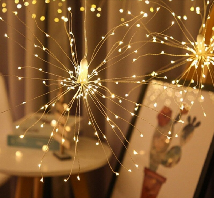 LED vuurwerklampen lichtslinger met spectaculair effect. Ideaal voor binnen- en buitendecoratie.