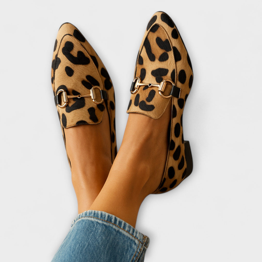 Dames mocassins Sahara instappers met trendy dierenprint, elegant en comfortabel voor casual of kantoor.