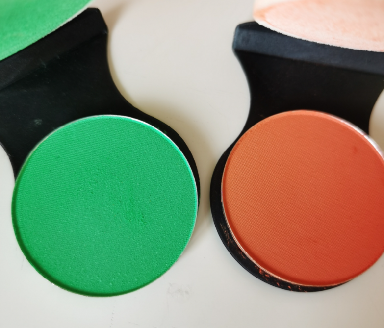 Set kleurrijke haarkrijtjes, tijdelijke haarstyling kleurpoeder voor feestkapsels en leuke make-up experimenten.