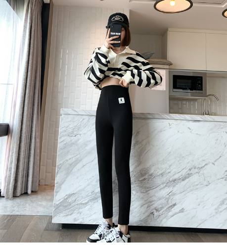 Dames warme winterlegging, comfortabel & fleece gevoerd voor koude dagen. Zwart, stijlvol & elastisch.