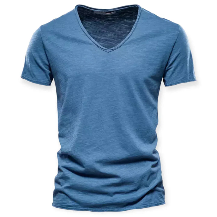 Essentieel heren T-shirt met V-hals, comfortabel en stijlvol voor lente- en zomeroutfits.