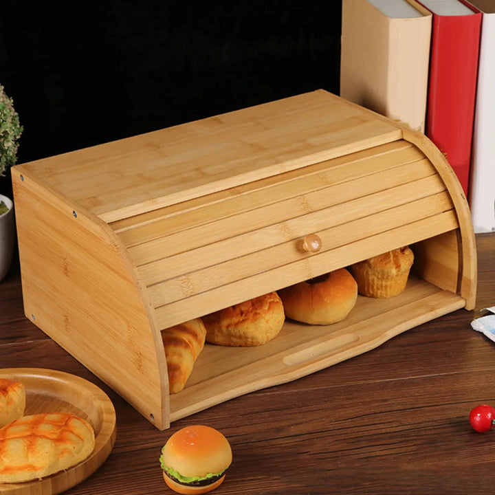 Houd je brood optimaal vers met deze duurzame houten brooddoos. Een must-have natuurlijk keukenaccessoire.