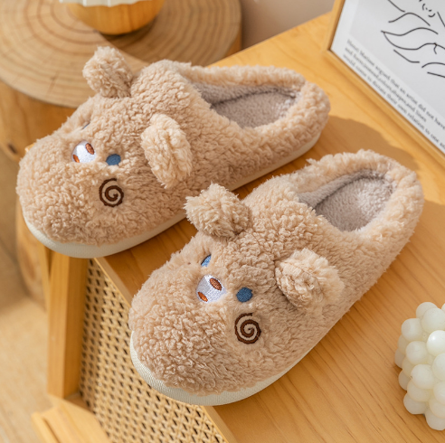 Cadeau idee: super zachte dieren pantoffels. Fluffy, warme en antislip sloffen voor thuis.