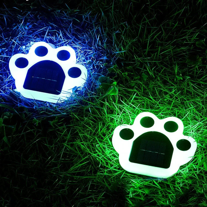 Set van Solar Paws tuinlampen creëert unieke sfeerverlichting voor terras, gazon of border; draadloos en led.