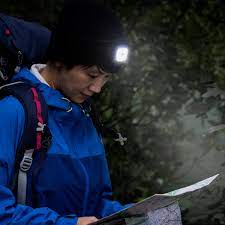 Oplaadbare unisex LED-muts, de perfecte winteraccessoire die warmte combineert met praktische nachtverlichting.