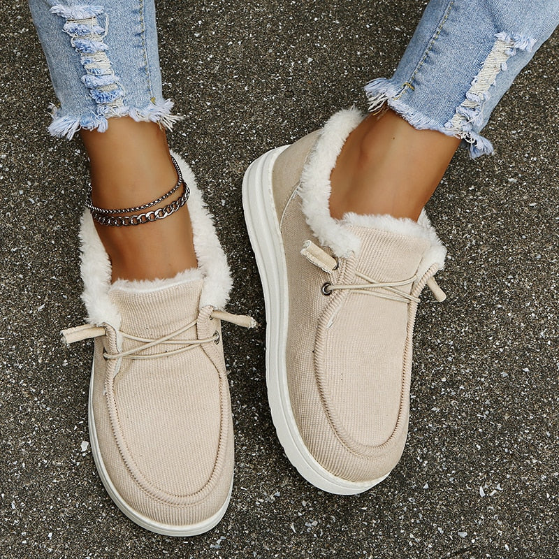 Comfortabele slip-on dames winterlaarzen met antislipzool; perfect voor koude herfst- & winterdagen.