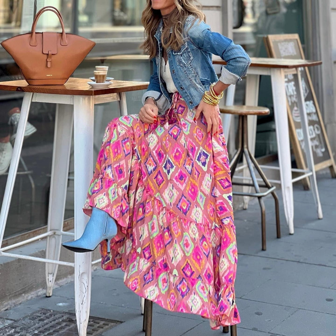 Bohemian lange rok voor dames met opvallende paisleyprint, geschikt voor elke zomerse dag of festival.