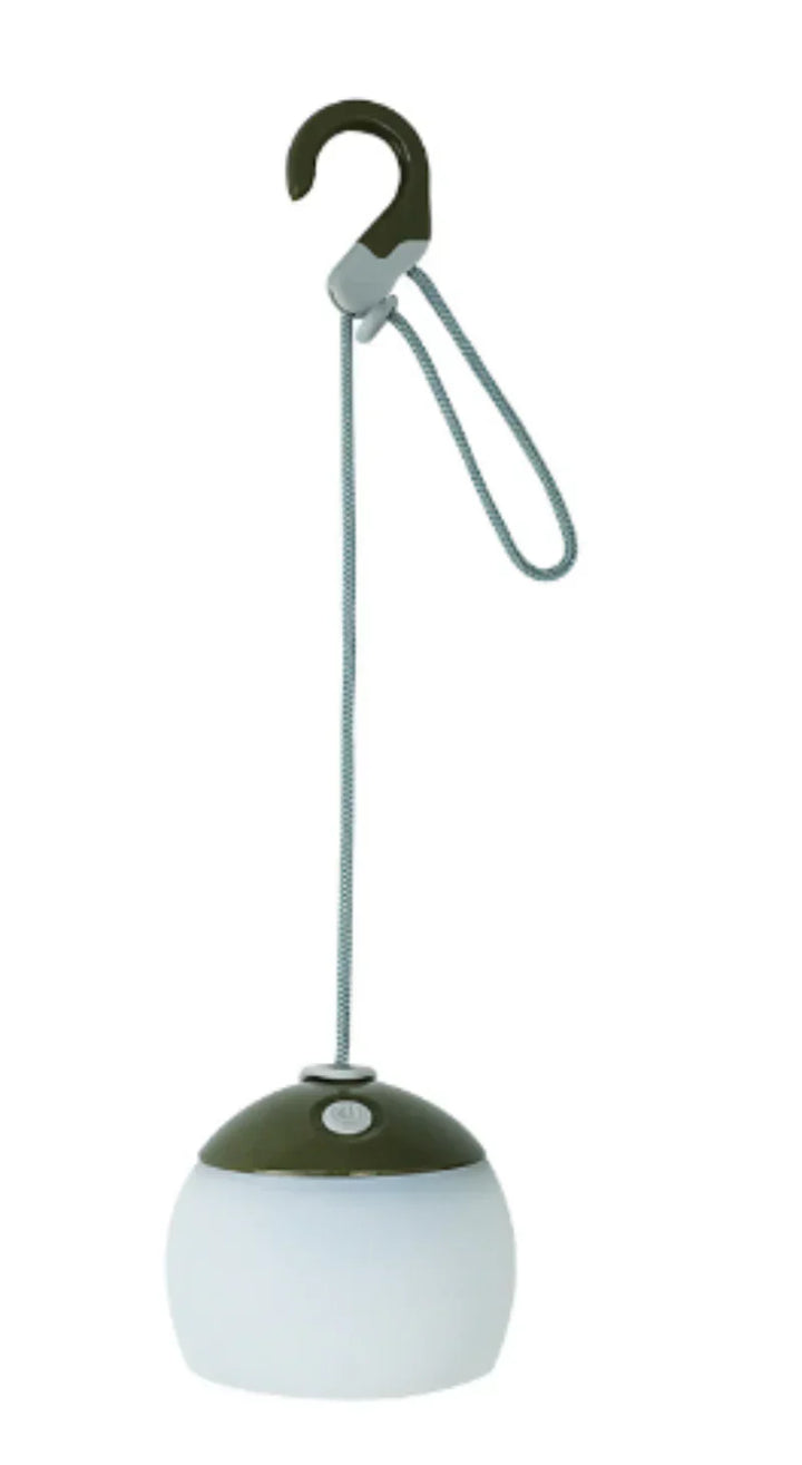 Compacte draagbare retro lantaarn, USB oplaadbaar. Essentieel sfeerlicht voor kamperen, outdoor en tuinfeestjes.