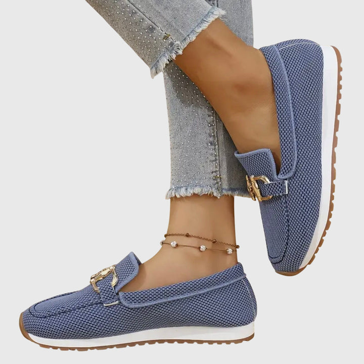 Comfortabele dames slipper loafer met zachte zool en plateau, ideaal voor een casual lente look.