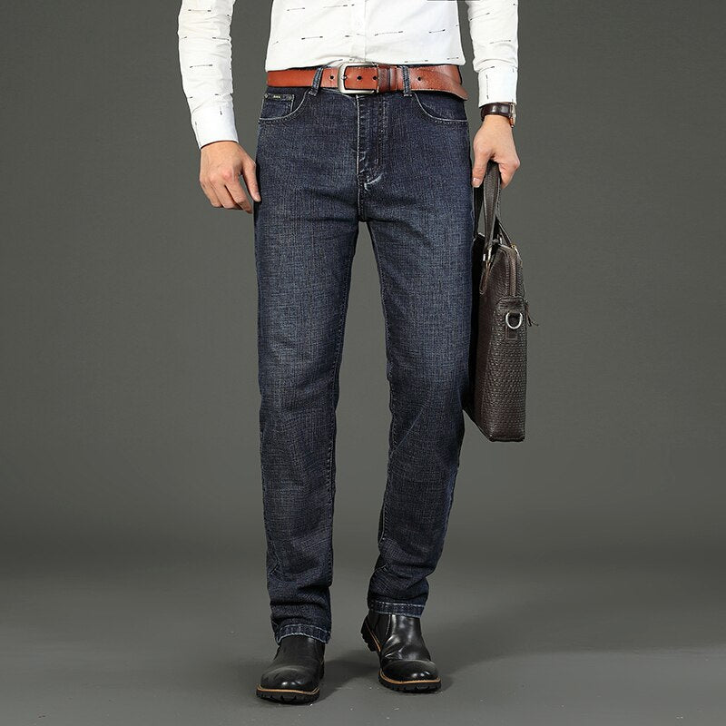 Stijlvolle klassieke rechte spijkerbroek voor heren. Veelzijdige denim jeans, perfect voor elke casual outfit.