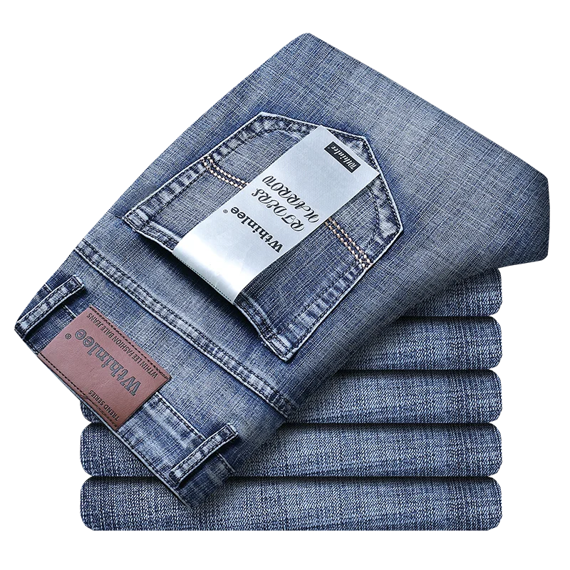 Klassieke blauwe rechte herenjeans. Tijdloze straight-leg spijkerbroek voor casual en comfortabele herenmode.