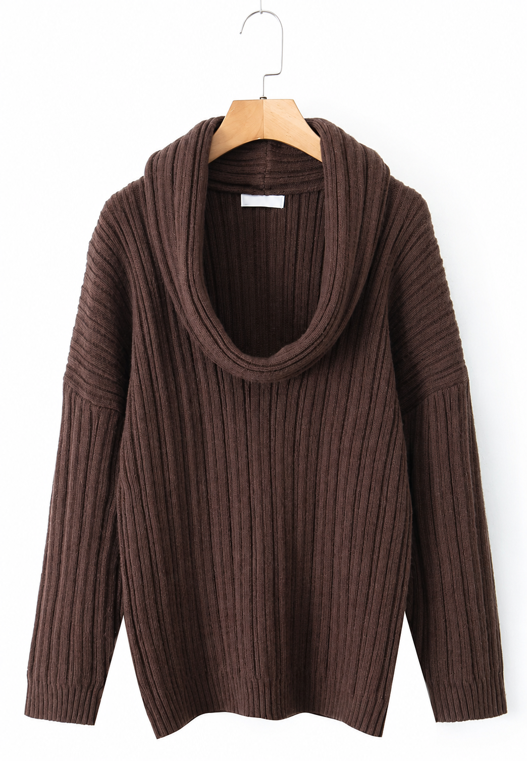 Moderne asymmetrische damestrui met blote schouder. Een elegante en hippe pullover in éénmaat voor vrouwen.