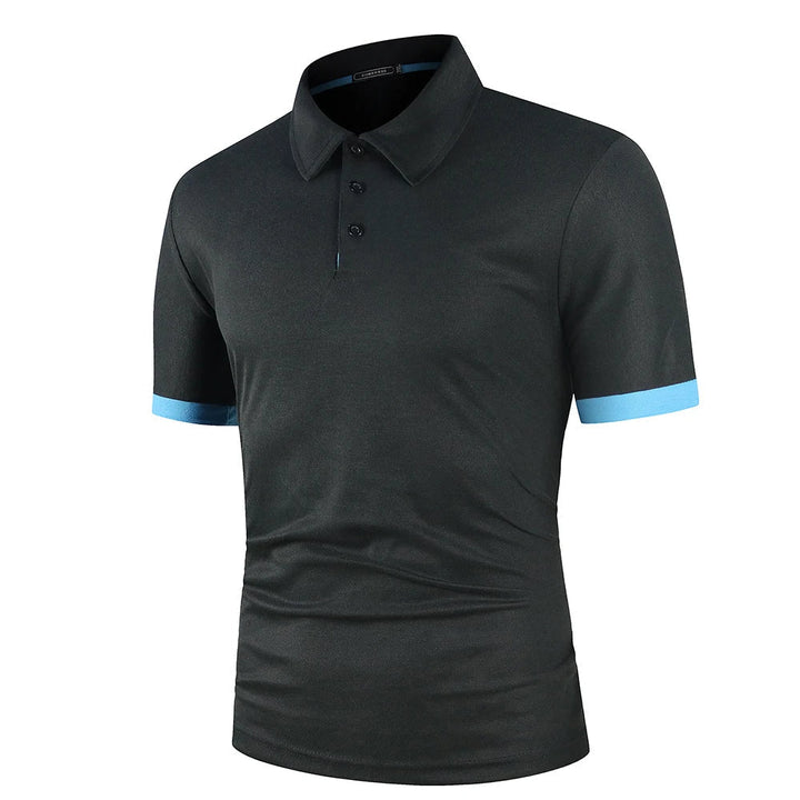 Stijlvolle klassieke herenpolo in wit, met kraag en knoopjes. Zomerkleding voor mannen.