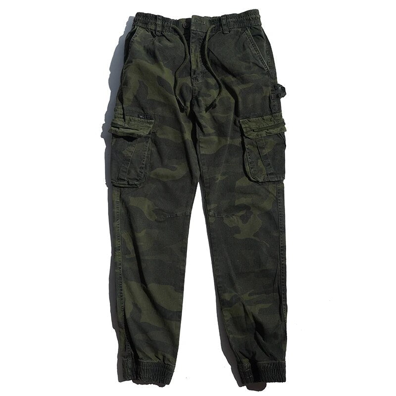 Multifunctionele heren tapered cargobroek van katoen, comfortabel voor outdoor en casual gebruik. Perfect voor elk avontuur.