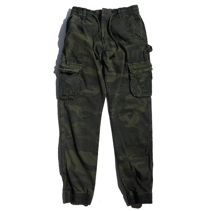 Multifunctionele heren tapered cargobroek van katoen, comfortabel voor outdoor en casual gebruik. Perfect voor elk avontuur.