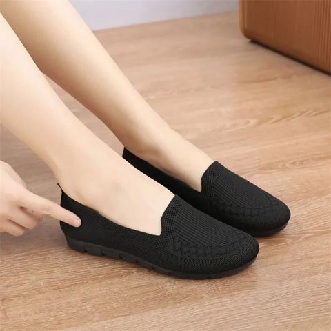 Paarse dames instap loafers met platte hak en ronde neus, ideaal voor lente en zomer comfort.