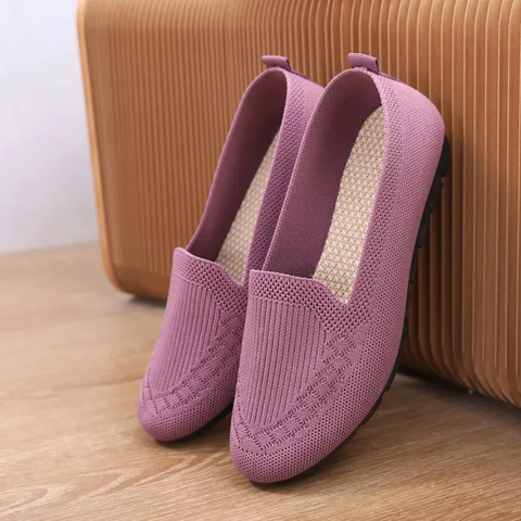 Zwarte dames instap schoenen, elegant en comfortabel. Ideaal voor zowel casual als stijlvolle outfits.