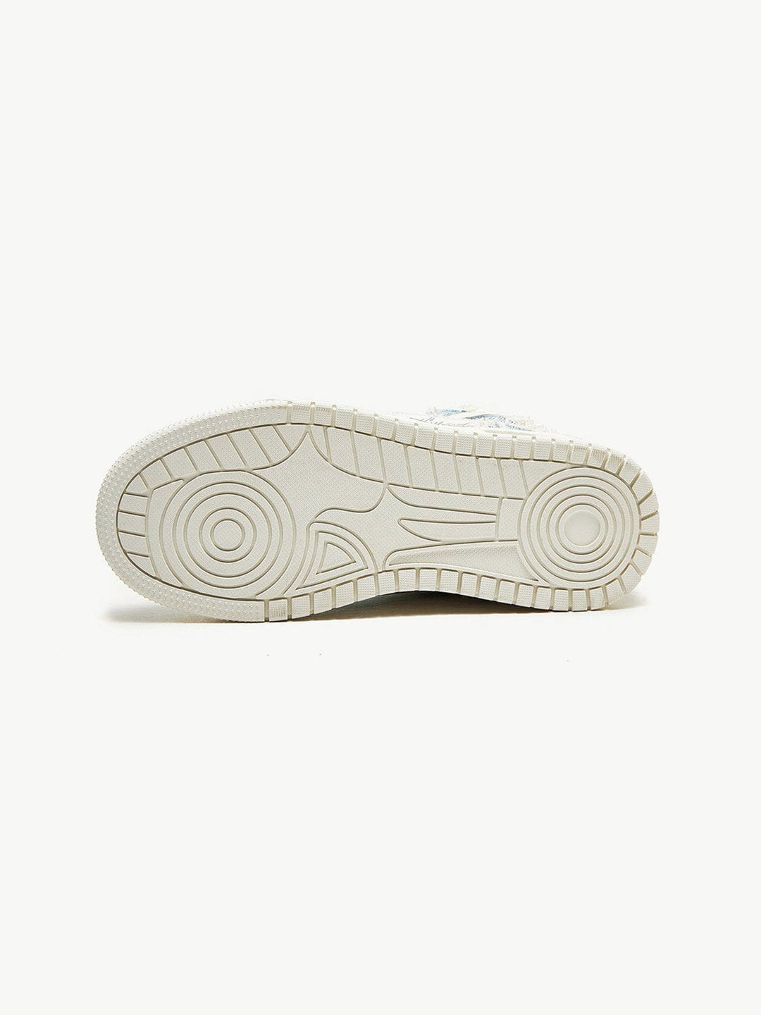 Casual heren sneakers met unieke sterren en robuuste constructie voor dagelijkse stijl en comfort.
