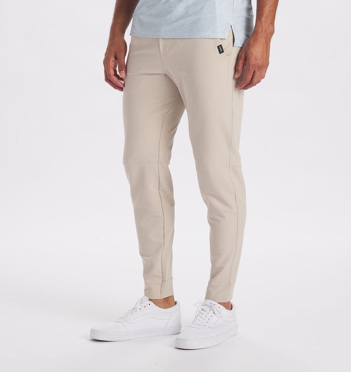 Beige heren winterbroek, comfortabele slimfit stretch chino, casual en stijlvol.