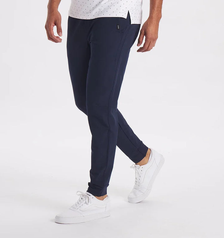 Zachte stretch herenbroek, chino stijl, geschikt voor winterse dagen en comfortabel.