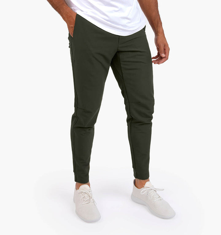 Functionele stretch chino broek voor heren, winterproof en comfortabel, ideaal voor buiten.