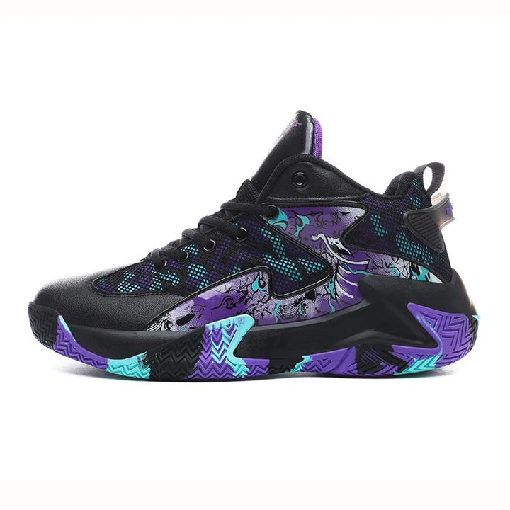 Duurzame blauw-zwarte heren basketbalschoenen voor performance. Bieden uitstekende grip en comfort tijdens training.