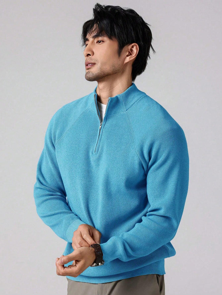 Trendy gebreide heren trui met rits, perfecte pasvorm voor een moderne man.