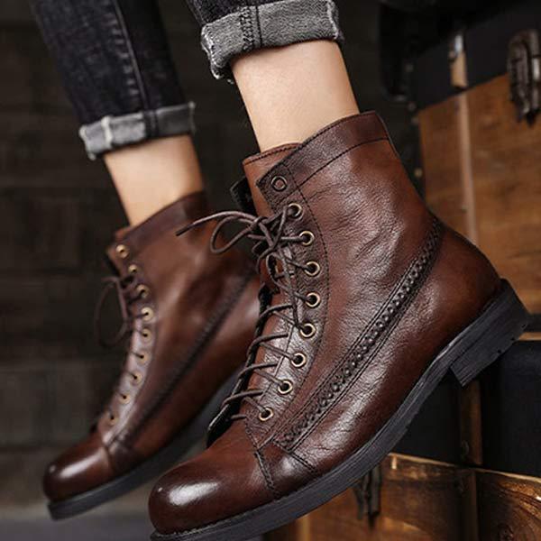 Halflaarzen voor heren: een klassieke look ontmoet modern comfort, ideaal voor elke outfit.