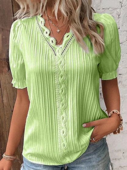 "Kanten blouse korte mouwen, elegante witte stof, perfect voor formele en casual gelegenheden, ademend en stijlvol."