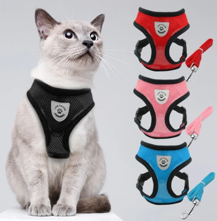 Zicht op de binnenkant van het zachte AdventureKit kattentuigje, voor comfortabel dragen.