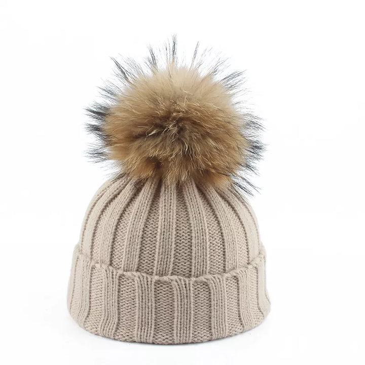 Dames gebreide beanie, warm en comfortabel, perfect voor koude winterdagen.