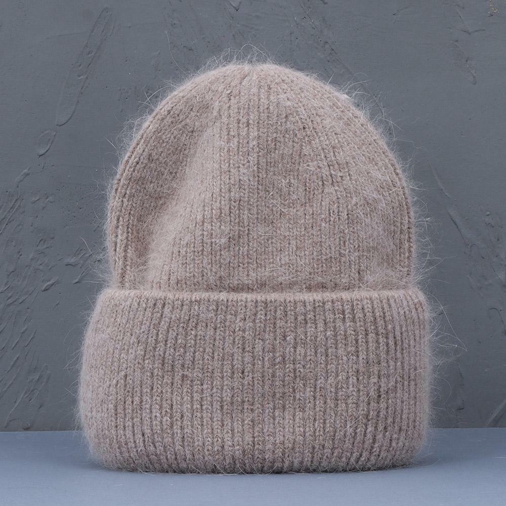Stijlvolle bontmuts voor dames, perfect voor winterse dagen. Houdt je hoofd warm en comfortabel.