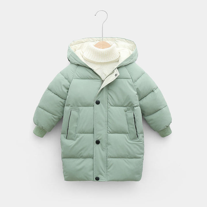 Kinder winterjas met capuchon en ritssluiting, praktisch en warm voor school.