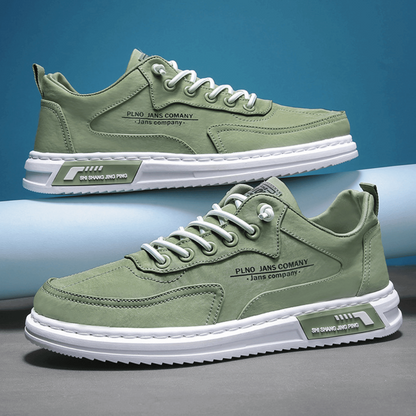 "Klassieke heren sneakers, ademend design, grijs; comfortabel en stijlvol met rubberen zolen voor grip."