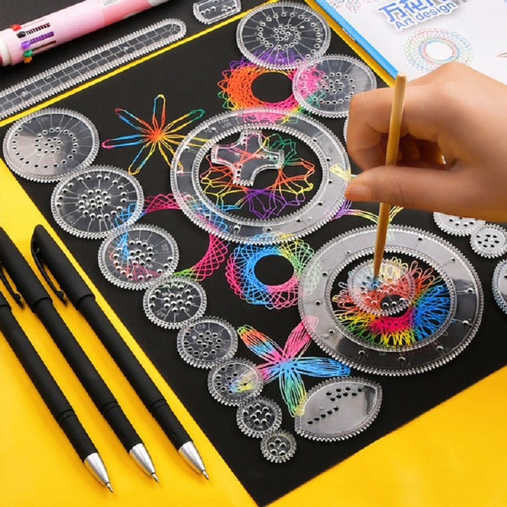 Kind tekent kleurrijke, complexe spirograaf patronen met educatieve tekenset.