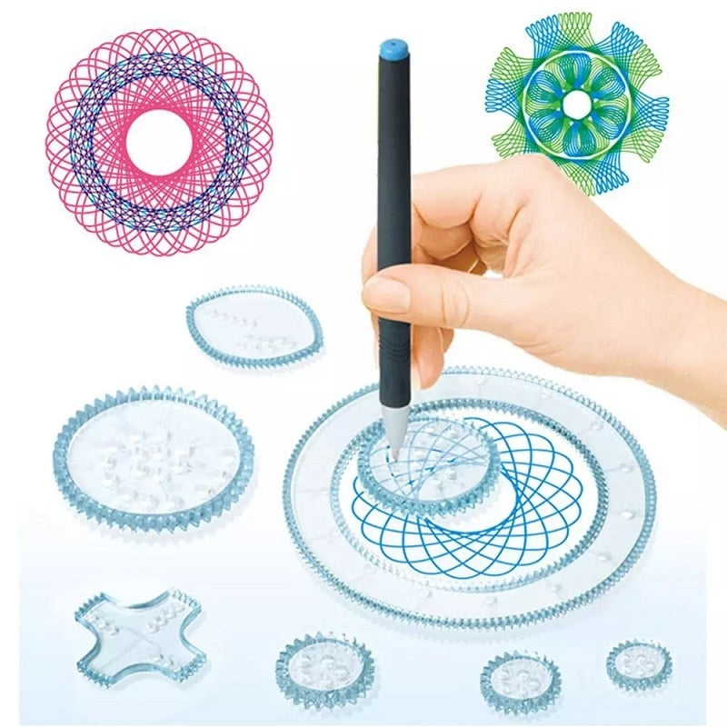 Geometrische spirograaf tekenset op tafel, klaar voor kinderen om unieke patronen te creëren.