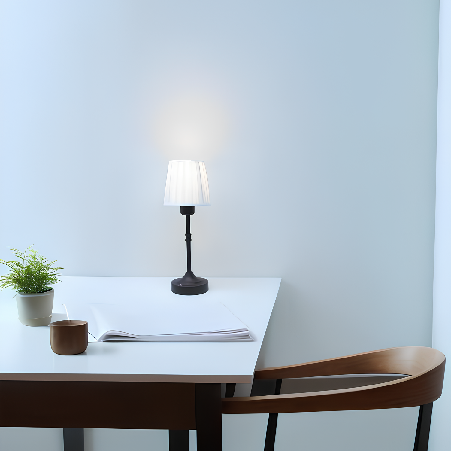 "Klassieke tafellamp met metalen frame en stoffen kap in een interieur, draadloos met drie lichtstanden."